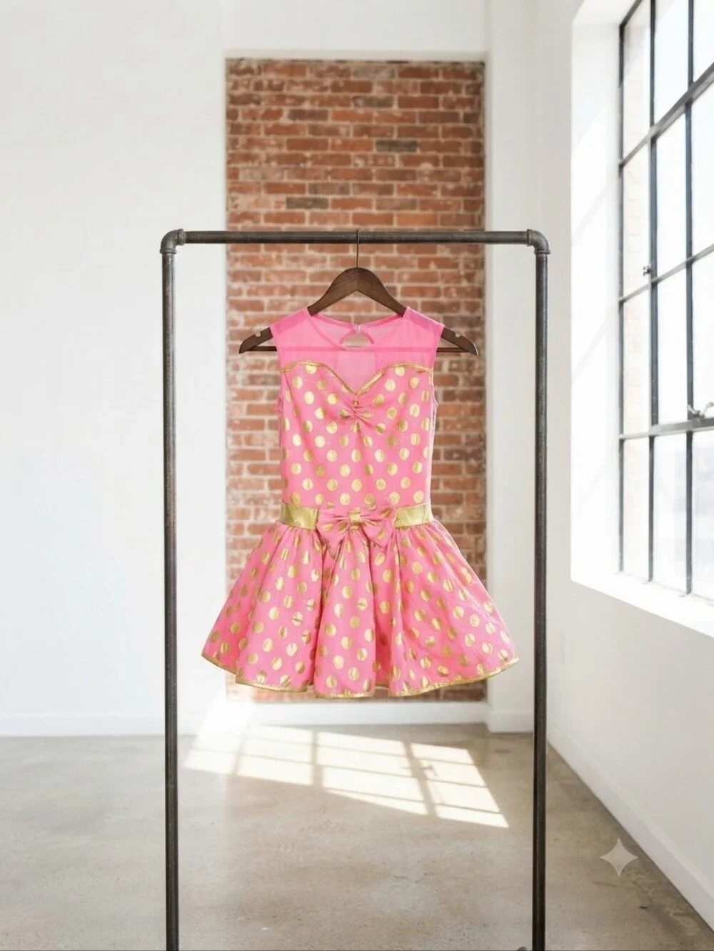 Weissman fun pink